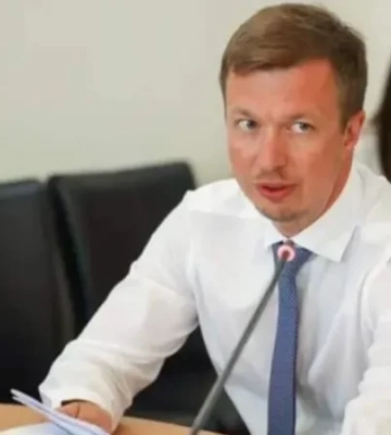 Суд виправдав нардепа Ніколаєнка, який на смерть збив 18-річну дівчину