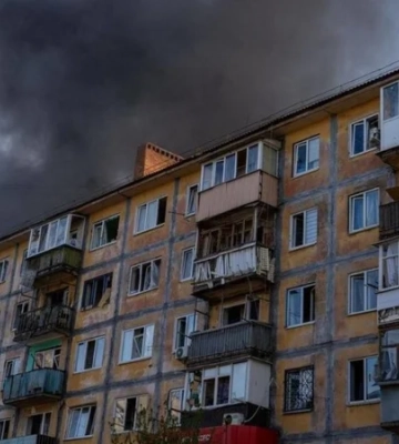 «Вибух. Хаос. Крики. Пил і страх». У бригаді МВС Хижак показали на відео момент авіаудару російських окупантів по Краматорську