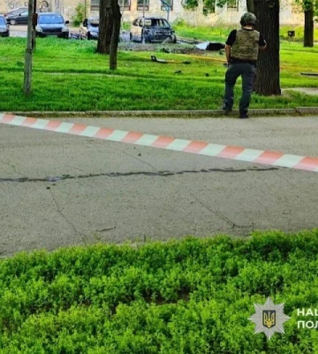 Зранку у Дніпрі пролунав вибух: над містом підіймається стовп диму (Відео)