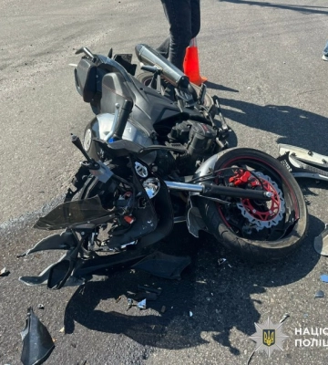 В Олександрії - ДТП за участю автомобіля та мотоцикла (ФОТО)