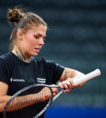 Александра Олейникова – Клара Таусон. Прогноз на матч WTA 1000 в Риме