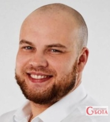 На щиті повернувся додому: Бердичів прощається з 28-річним Героєм Іллею Кондратюком
