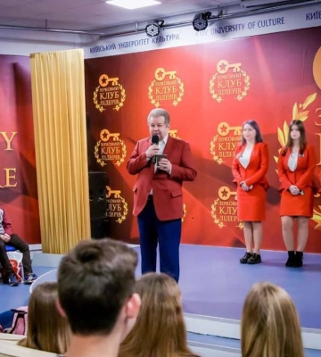 У Києві проводять обшуки в університеті Поплавського