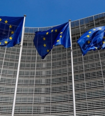 ЄС не забиратиме своїх дипломатів із Києва після попереджень Москви – речник