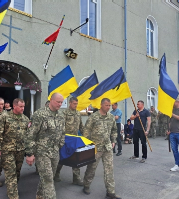 Загинув 15 місяців тому у Курській області: на Волині поховали Героя Анатолія Смаля