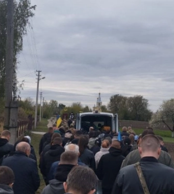 Навіки 29: у селі біля Луцька попрощалися з Героєм Анатолієм Мельничуком