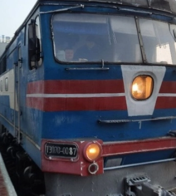 Армія РФ атакувала локомотив та два вагони Укрзалізниці на Миколаївщині