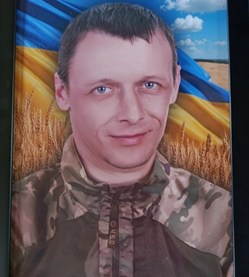 Загинув за день до 46-річчя: на Волині поховали Героя Олександра Басюка