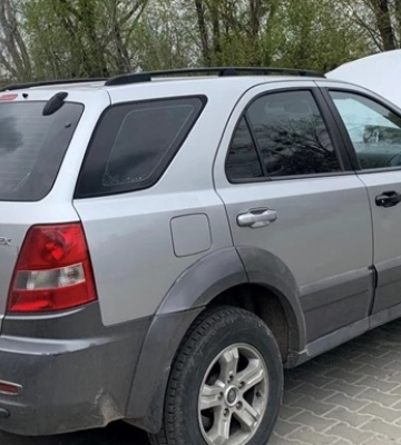 Раскрыта очередная схема продажи гуманитарных авто для ВСУ