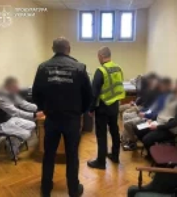 На Прикарпатті викрили кіберсхему з крадіжками коштів