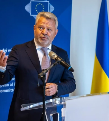 Мер Бучі засвітився у Брюселі на самокаті і спровокував лавину хейту: що сталося