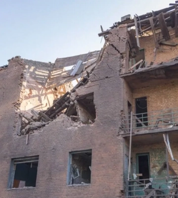 Війська РФ скинули авіабомби на спальний район Краматорська, є загиблий і поранена