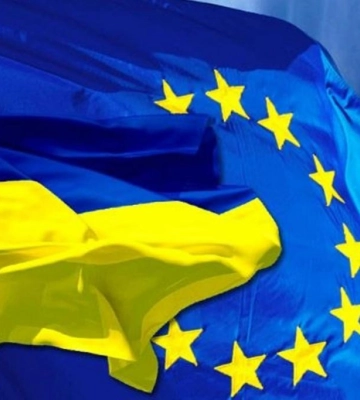 ЄС не евакуюватиме дипломатів із Києва попри погрози РФ