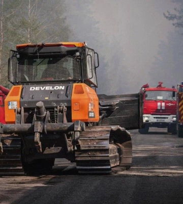 У Київській області поблизу ЧАЕС стрімко поширюється масштабна лісова пожежа