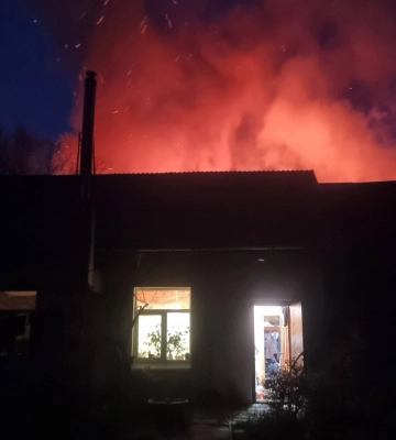 В Харькове - крупный пожар на территории научного института, сгорели редкие растения