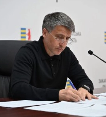 Генератори, захист інфраструктури та підготовка до блекаутів: у Києві обговорили критично важливі плани для Закарпаття