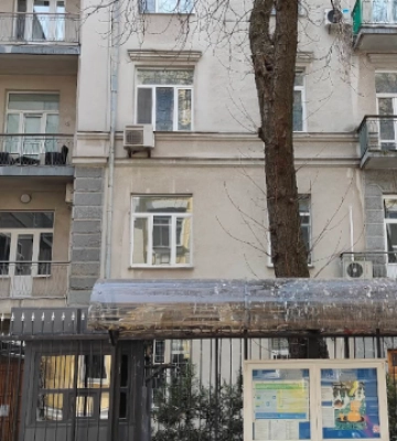 Франція не вивозитиме своє посольство з Києва попри погрози РФ