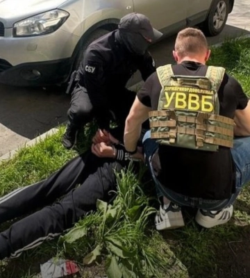Тинейджер обещал клиентам перевозку к границе и незаметный переход в Молдову