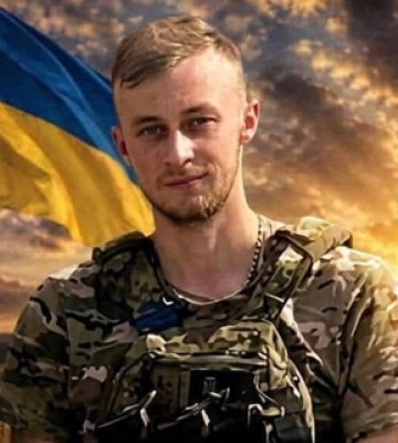 Загинув на Донбасі: у Луцьку попрощались з Героєм Андрієм Васюрою 