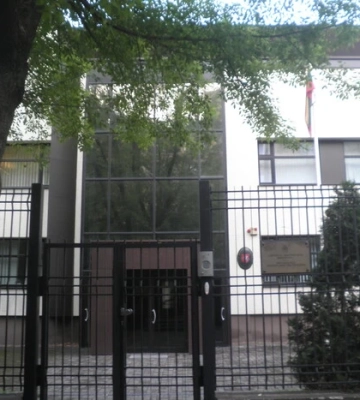 Франція не вивозитиме своє посольство з Києва попри погрози РФ
