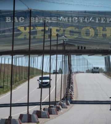 Уряд виділить додатково 96 млн грн на облаштування антидронових укріплень у Херсоні та на евакуаційних маршрутах – Свириденко