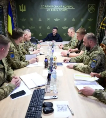 Зеленський обговорив з бійцями 20-го АК забезпечення безпілотниками