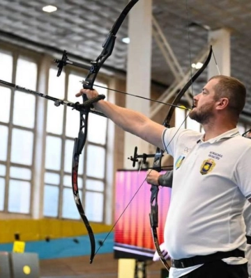 Черкаський ветеран серед кращих у стрільбі з лука на чемпіонаті країни