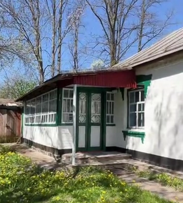 Украинка купила светлый дом в селе под Киевом за $10 тысяч 