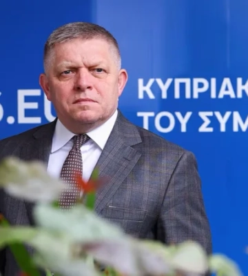 Фицо не прибыл в Украину на саммит Карпатской инициативы, хотя планировал — СМИ