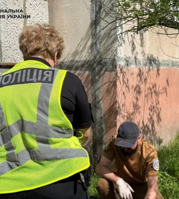 У Києві чоловік зірвався з 11 поверху