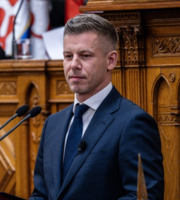 Готовы предоставить площадку для переговоров, но есть один нюанс: Мадьяр высказался о гарантиях Украине