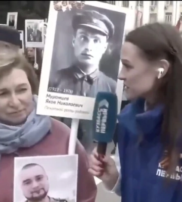 «У вас подвійне свято». Росіянка, син якої пропав на СВО, під час параду отримала вітання