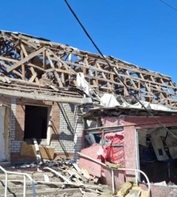 Російський дрон ударив по багатоповерхівці в Харкові, є постраждалі
