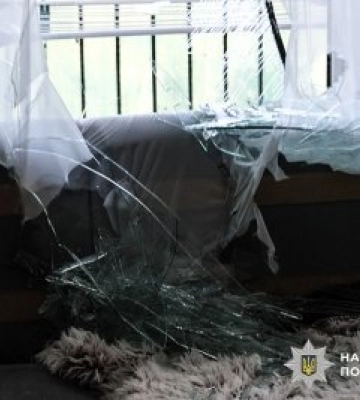 Постраждали пʼятеро людей, пошкоджені будинки та авто - у Миколаєві поліцейські документують воєнний злочин рф