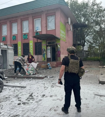 FPV-дрон вдарив поблизу ринку в Золочеві, постраждала жінка