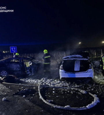 Біля Одеси внаслідок ДТП спалахнули три автомобілі