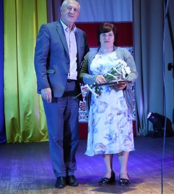 Родинам п`яти загиблих воїнів із Рівненського району передали нагороди