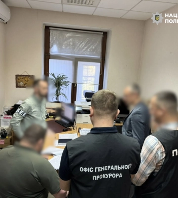 ДБР викрило схему захоплення квартир померлих за участі екссудді, який збив військового у Києві