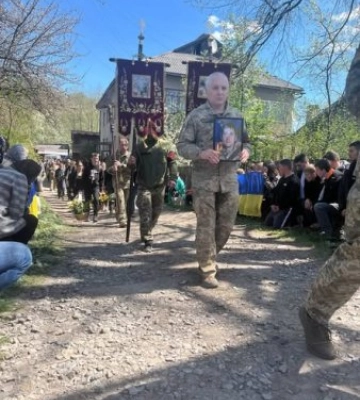 Ясінянська громада прощання: Останній шлях солдата, який закрив собою небо над Україною