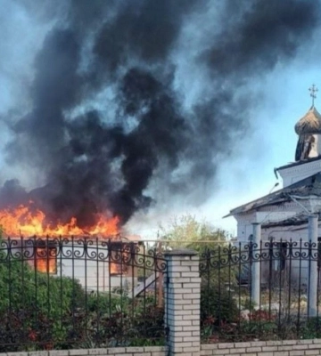 РФ вдарила по Вільнянську: пошкоджено житло та храм, є жертви