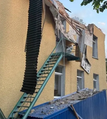 Нічна атака після «перемир’я»: на Київщині пошкоджено дитсадок та будинки, у Дніпрі є поранений