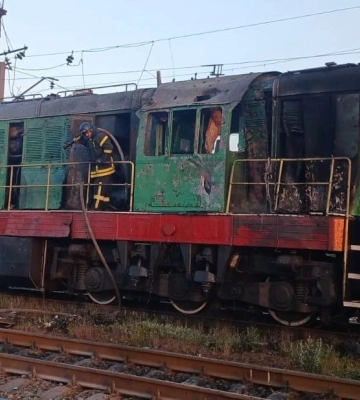 Россия ударила по железной дороге в Днепропетровской области: повреждены локомотивы, ранен машинист