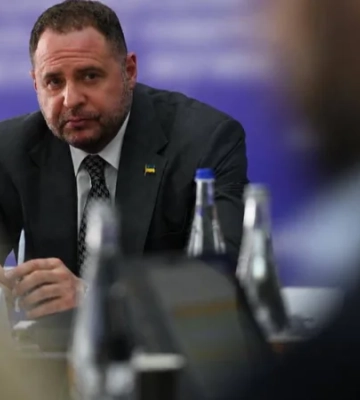 Адвокат Ермака отрицает его причастность к легализации 460 млн гривен на элитной стройке под Киевом