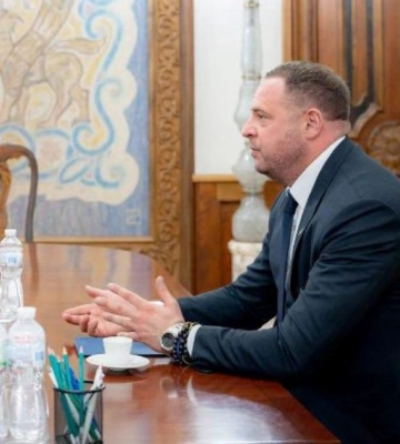 Ермак заявил о публичном давлении на следствие после вручения подозрения