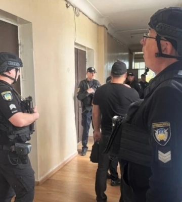 У приміщенні міської ради на Кіровоградщині сталася стрілянина: є поранені