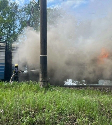 Загорелся во время движения: в Косарях эвакуировали пассажиров поезда Черкассы — Знаменка
