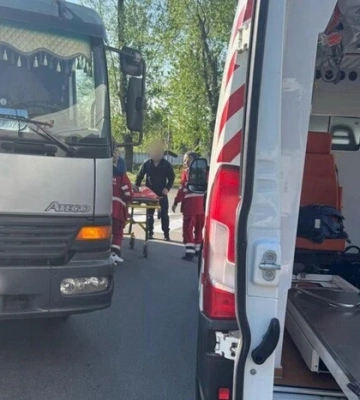 В Ірпені вантажівка збила восьмирічну дівчинку на самокаті, дитина померла у лікарні