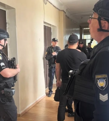 Стрельба в городском совете: заместитель мэра Светловодска открыл огонь, есть раненые