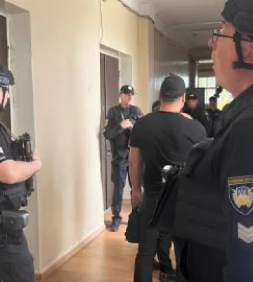 У Світловодську розпочато досудове розслідування через стрілянину в приміщенні міськради
