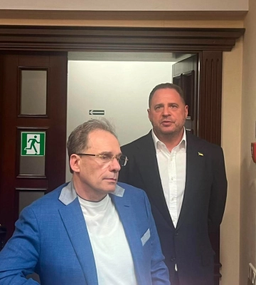 НАБУ и САП «пришли» к Ермаку: детали дела об элитном строительстве под Киевом (фото, видео)